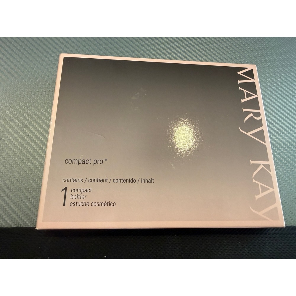 Mary Kay Compact Pro Magnetic Makeup Organizer Case with Mirror Black New